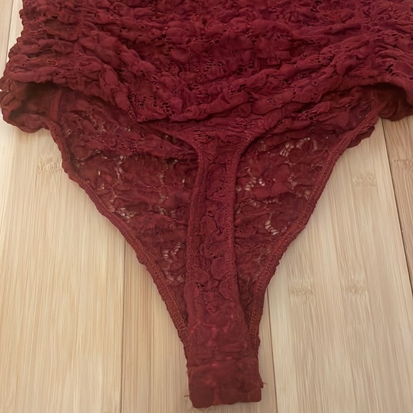 Free People Day and Night Wine Red Sheer Lace Long Sleeve Bodysuit - Picture 8 of 8